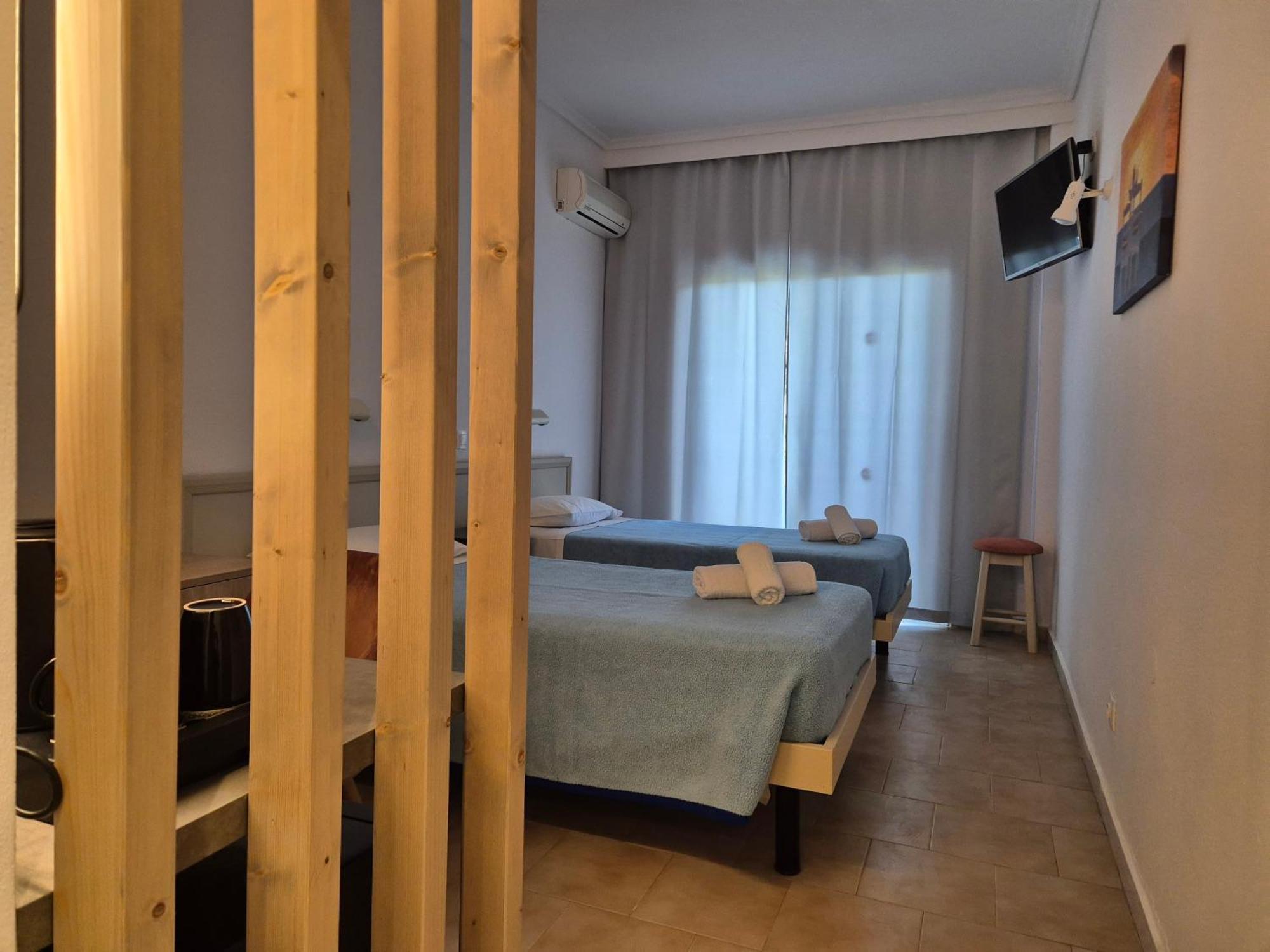 Morfeas Hotel กาวอส ห้อง รูปภาพ