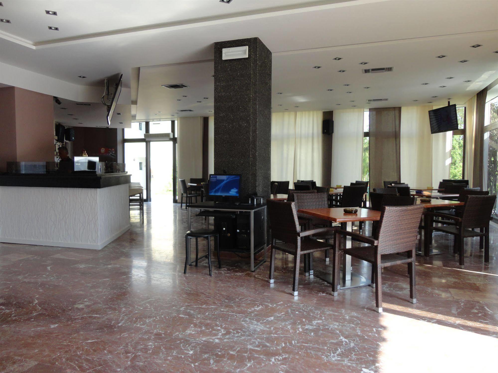 Morfeas Hotel กาวอส ภายนอก รูปภาพ