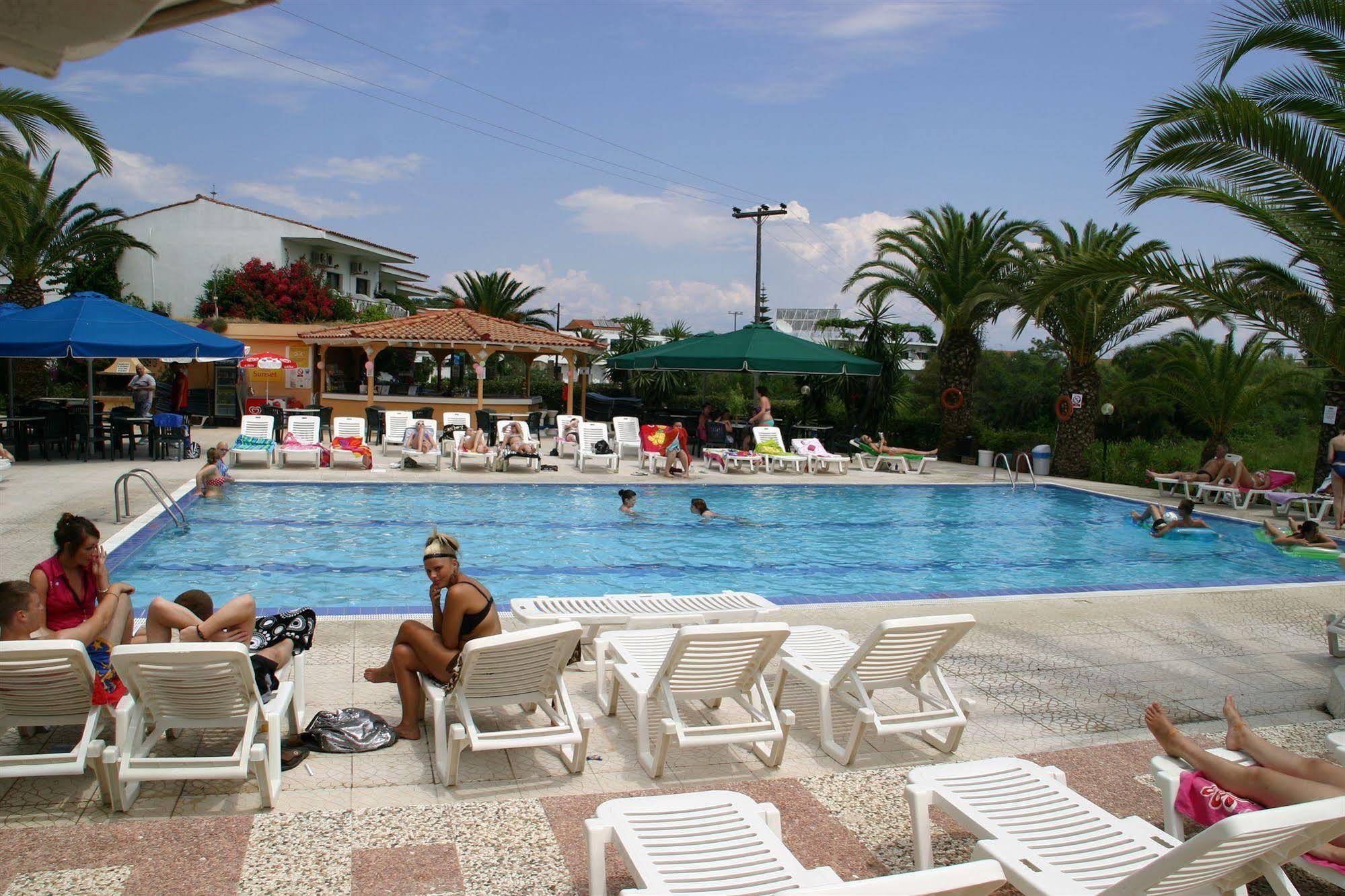 Morfeas Hotel กาวอส ภายนอก รูปภาพ